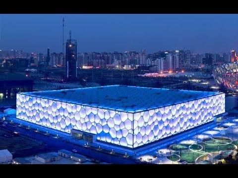 Cô có hơi lưu luyn hơi buồn bã cũng có chút tic nuối